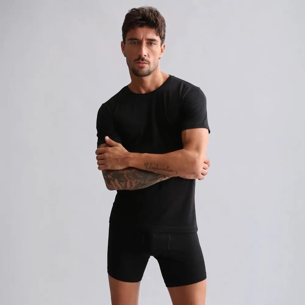 Mısırlı%20Siyah%20Slim%20Fit%20Erkek%20Fanila%20–%20%100%20Coton%20Bisiklet%20Yaka
