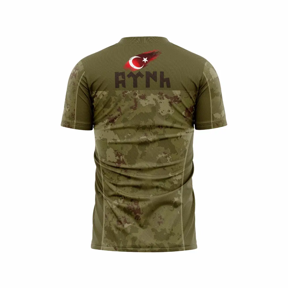 Kamuflaj%20Desenli%20Asker%20Figürlü%20Türk%20Bayraklı%20Tişört